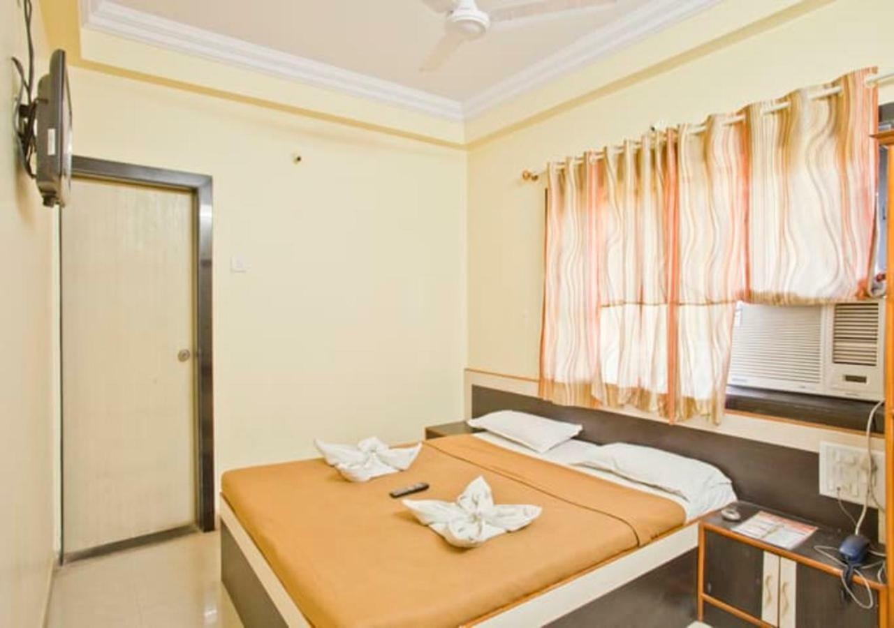 Hotel Sai Ganesh Ширди Екстериор снимка