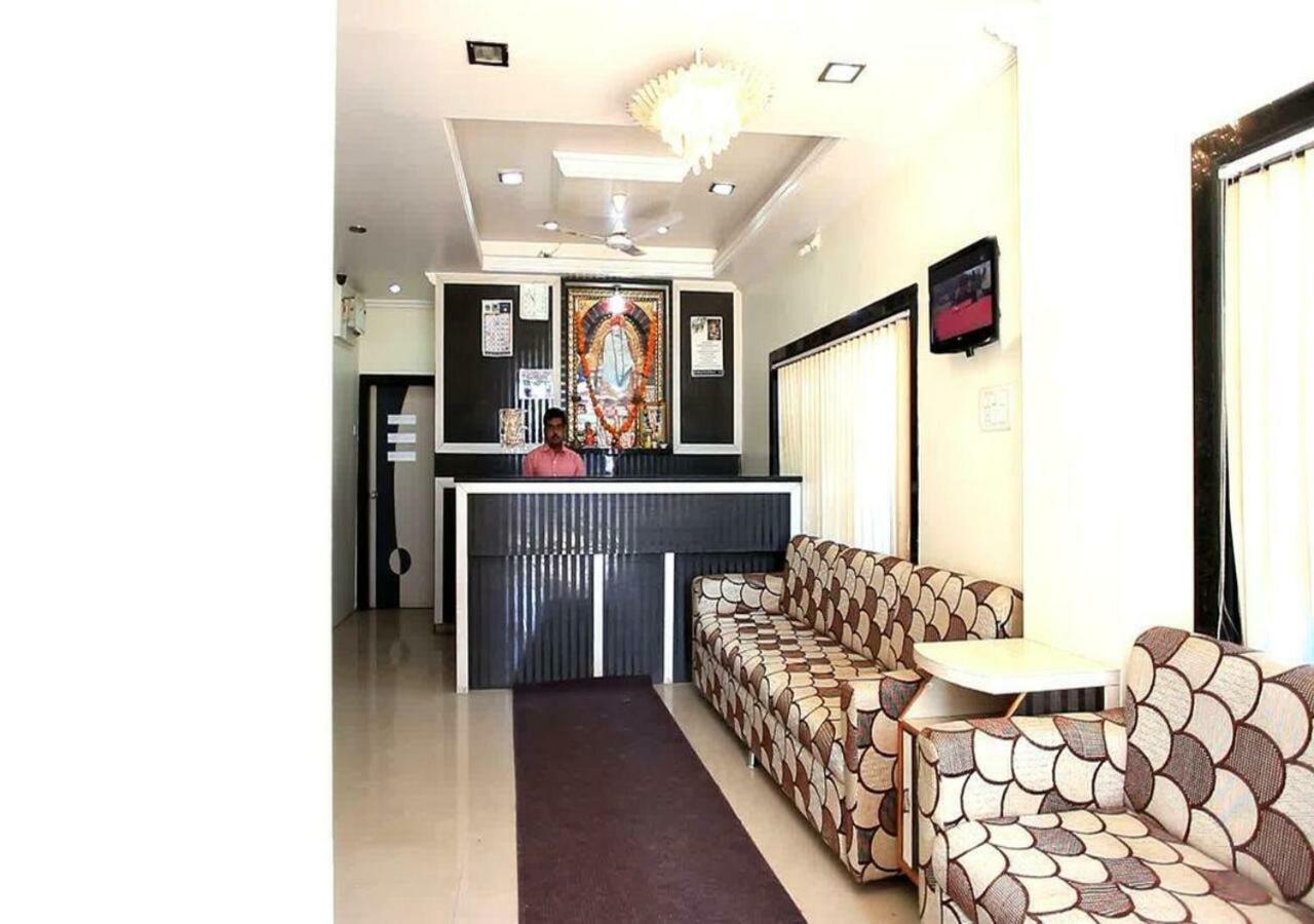 Hotel Sai Ganesh Ширди Екстериор снимка