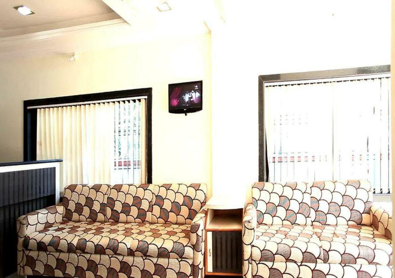 Hotel Sai Ganesh Ширди Екстериор снимка